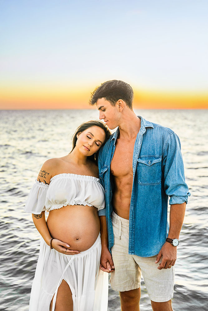 tampa maternity and newborn photographer