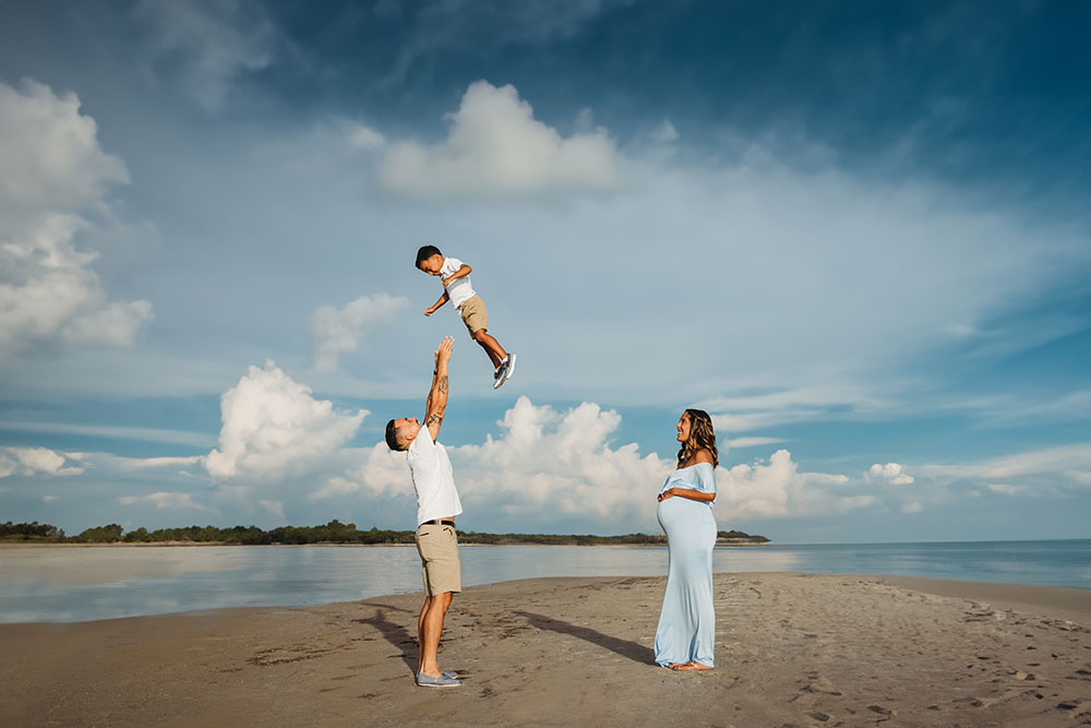 tampa maternity and newborn photographer