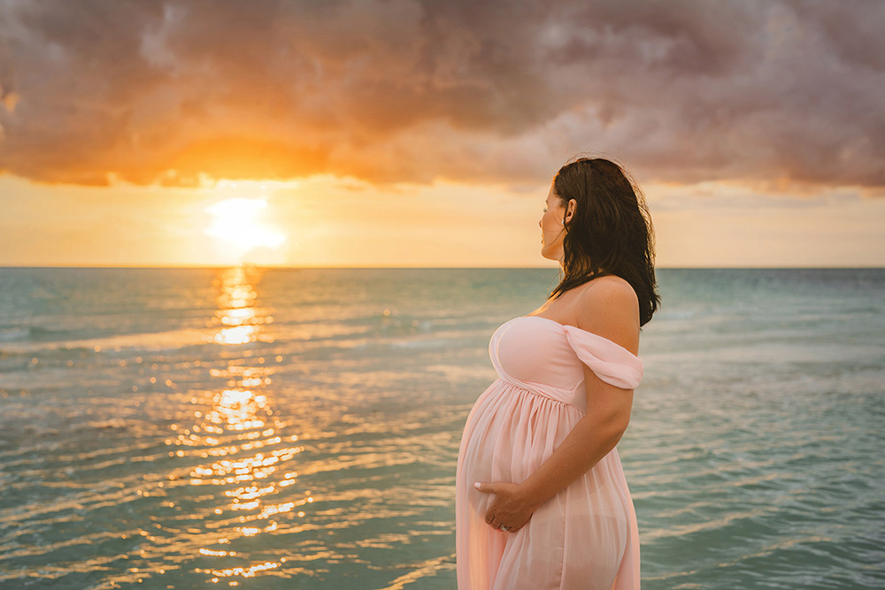 tampa maternity and newborn photographer